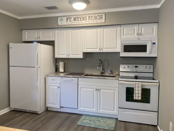 Fort Myers Home 999681