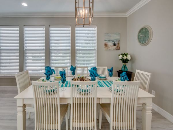 Luxurious Oceanside 3 Bedroom Vacation Home Walk To Beach