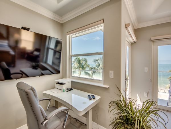 Luxury Gulf-Front Vacation Rental  Fort Myers Beach 3-Bedroom Home