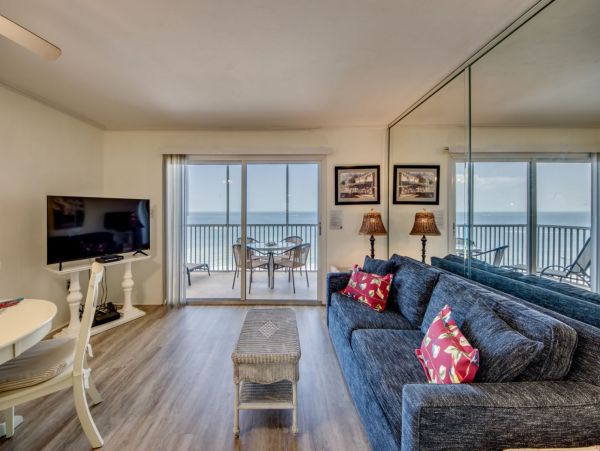 Fort Myers Beach Stroll Away 1-Bedroom Condo