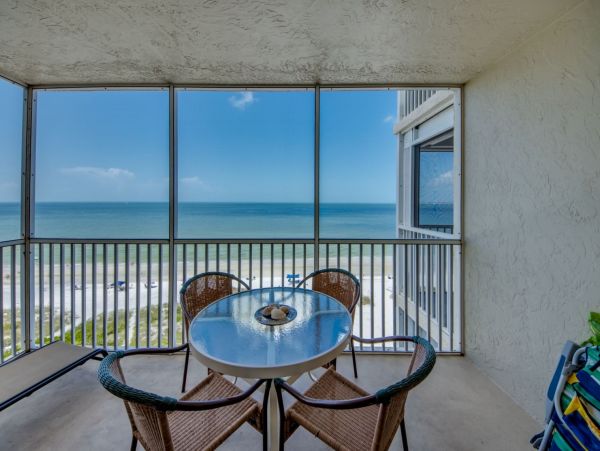 Fort Myers Beach Stroll Away 1-Bedroom Condo