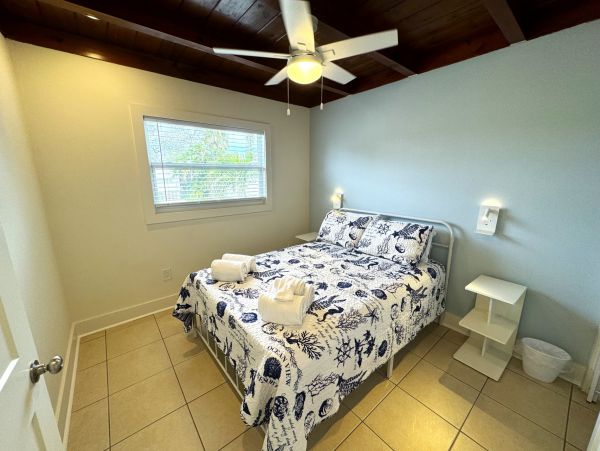 Lovely Vacation Getaway with Private Pool in Fort Myers Beach
