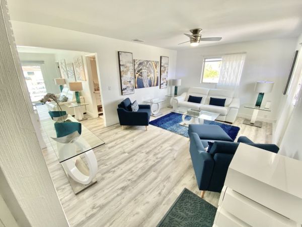 Fort Myers Home 999696