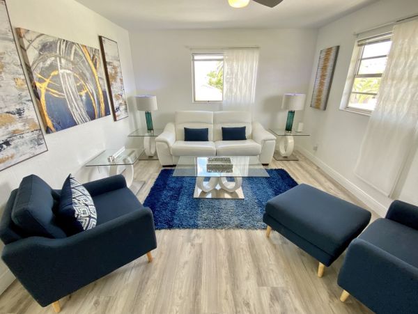 Fort Myers Home 999696