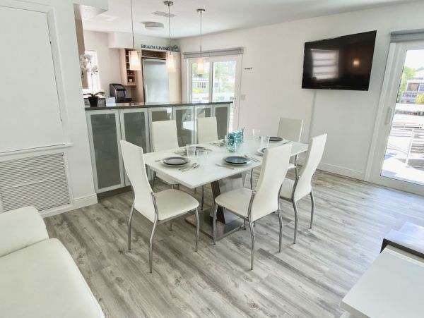 Fort Myers Home 999696