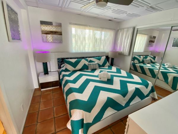 Fort Myers Home 999696