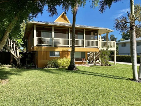 Fort Myers Home 999698