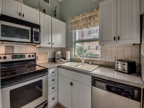 Fort Myers Home 999699