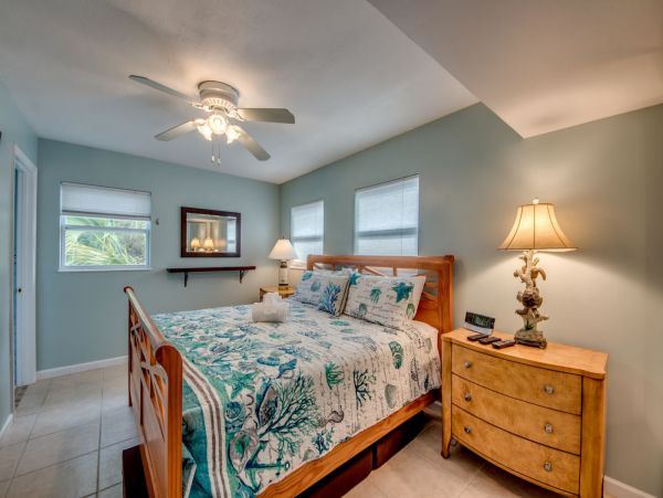 Fort Myers Home 999699