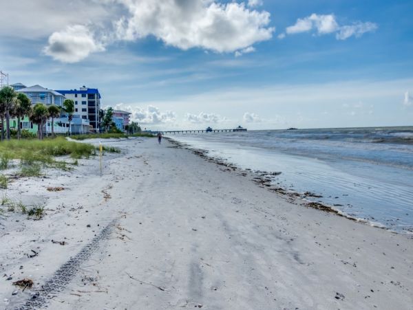 Fort Myers Home 999699