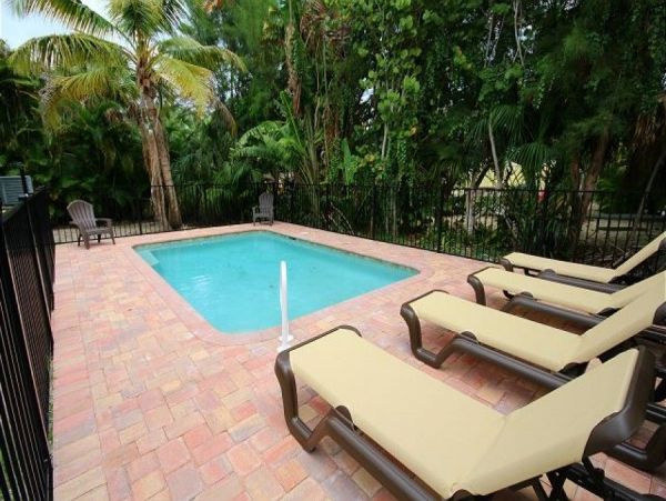 Fort Myers Home 999701