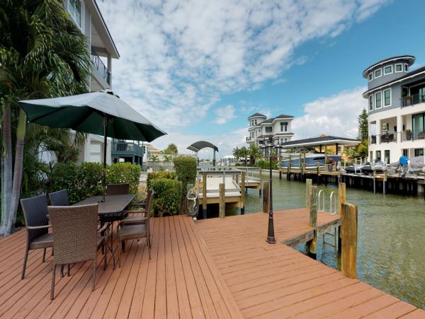 Fort Myers Home 999703