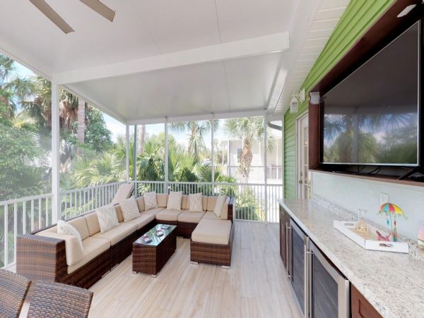 Fort Myers Home 999704