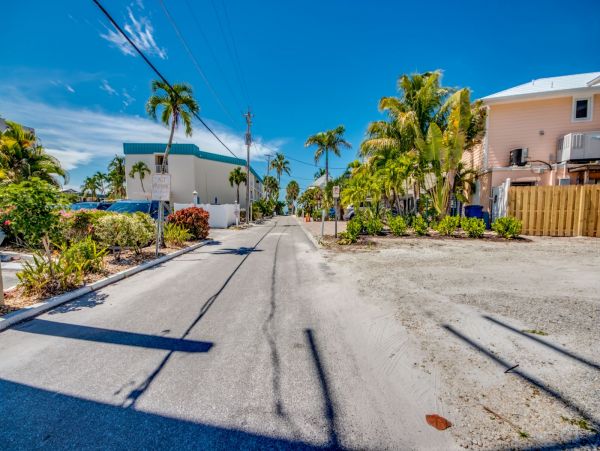Fort Myers Home 999710