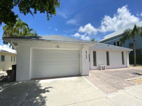Fort Myers Home 999711