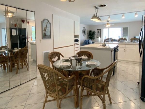 Fort Myers Home 999711