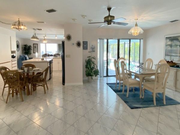 Fort Myers Home 999711