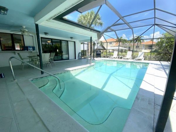 Fort Myers Home 999711