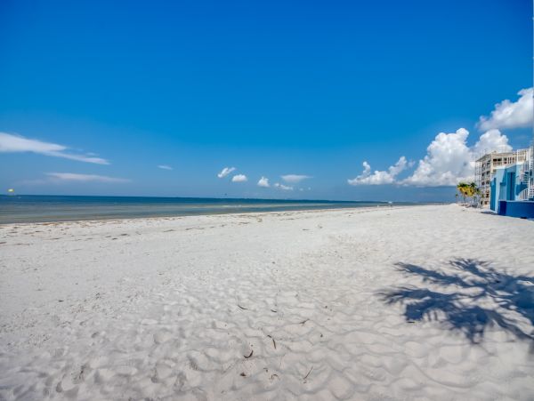 Fort Myers Two Bedroom Top-Floor Beachfront Condo