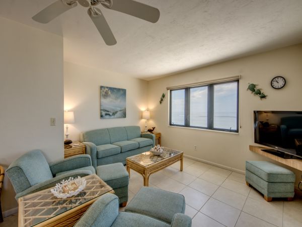 Fort Myers Two Bedroom Top-Floor Beachfront Condo