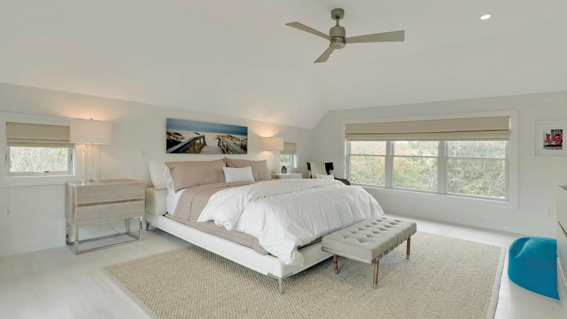 Beautiful Hamptons Vacation Rental Home with Private Hot Tub