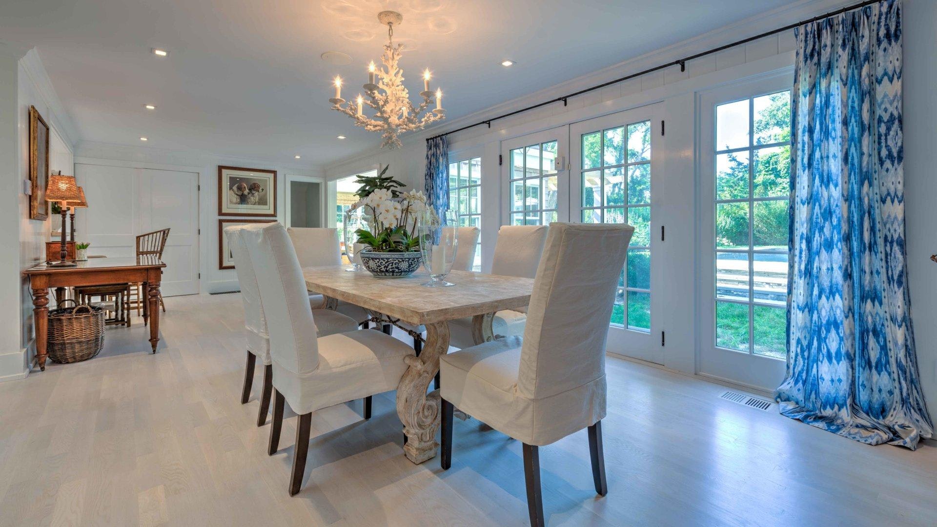 Hamptons Home 999719