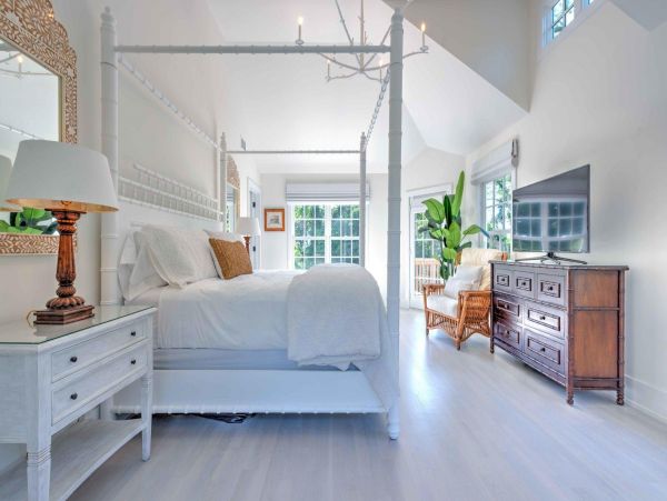 Hamptons Home 999719