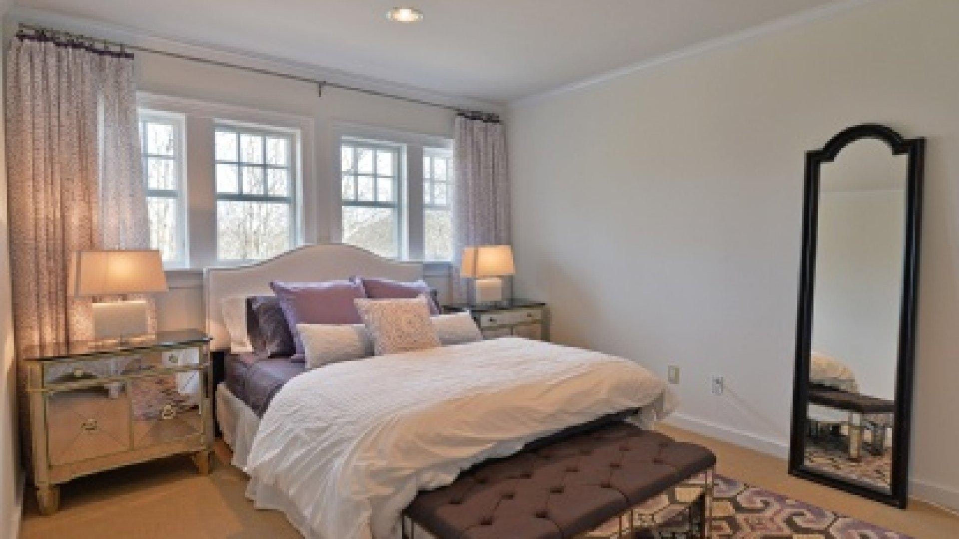 Beautiful Hamptons Vacation Rental Home with Private Pool
