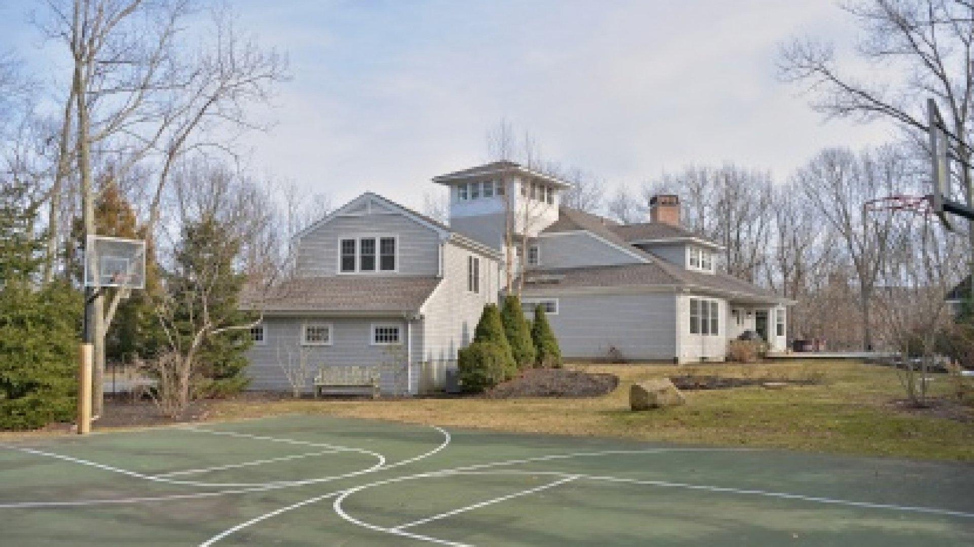 Beautiful Hamptons Vacation Rental Home with Private Pool