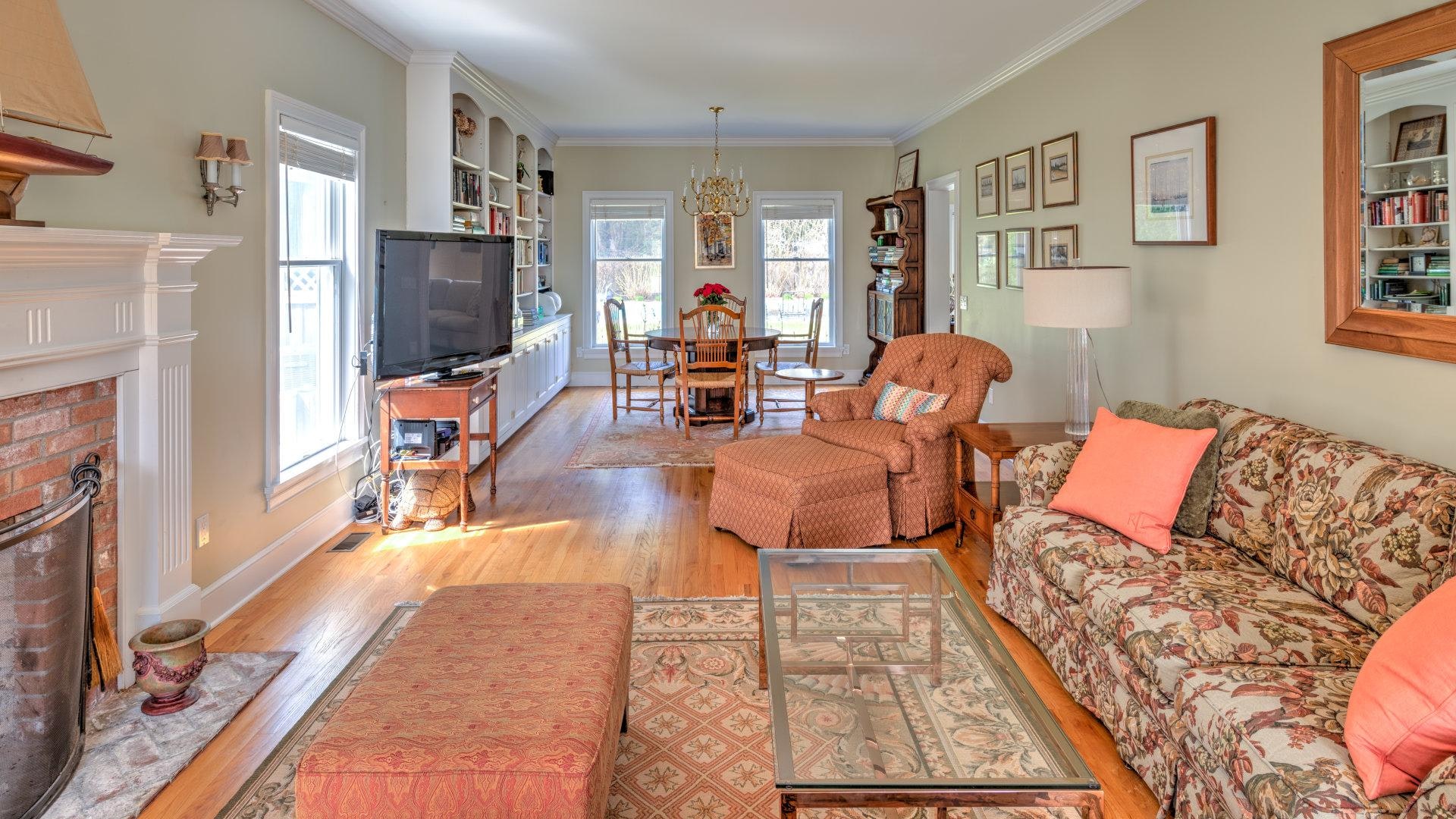 Hamptons Home 999722