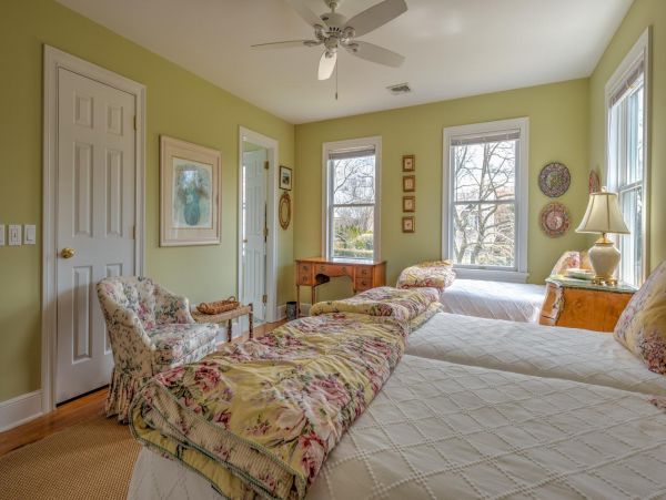 Hamptons Home 999722