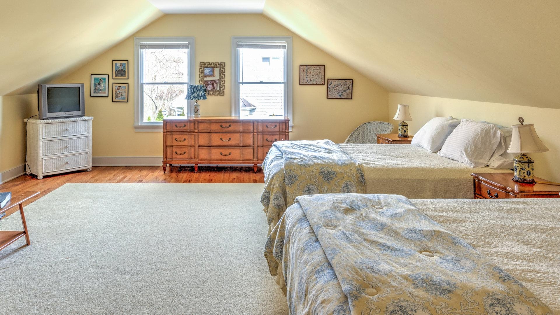 Hamptons Home 999722