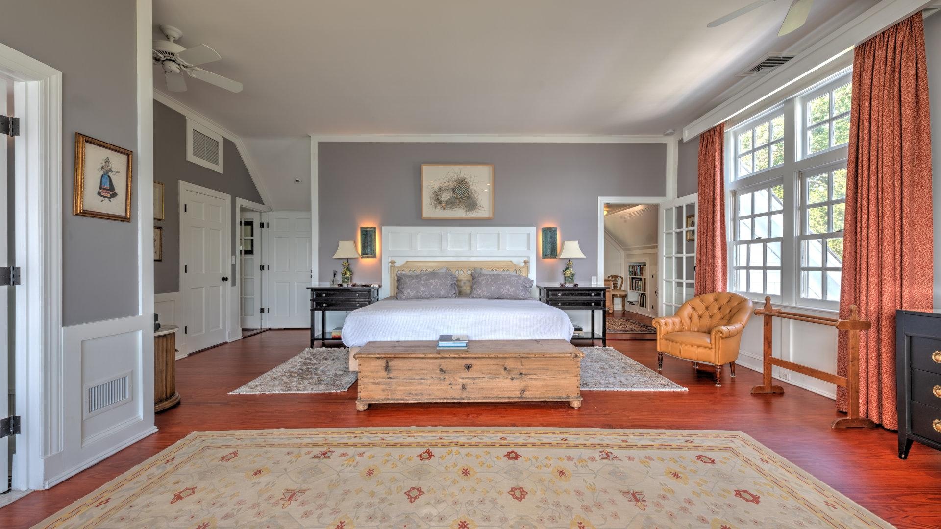 Water Views Sag Harbor Vacation Home Five Bedroom with Pool