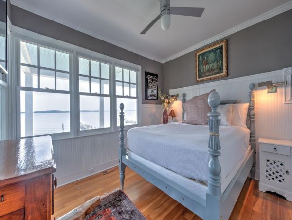 Water Views Sag Harbor Vacation Home Five Bedroom with Pool