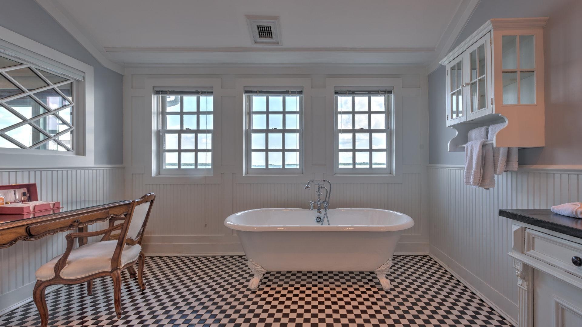 Water Views Sag Harbor Vacation Home Five Bedroom with Pool