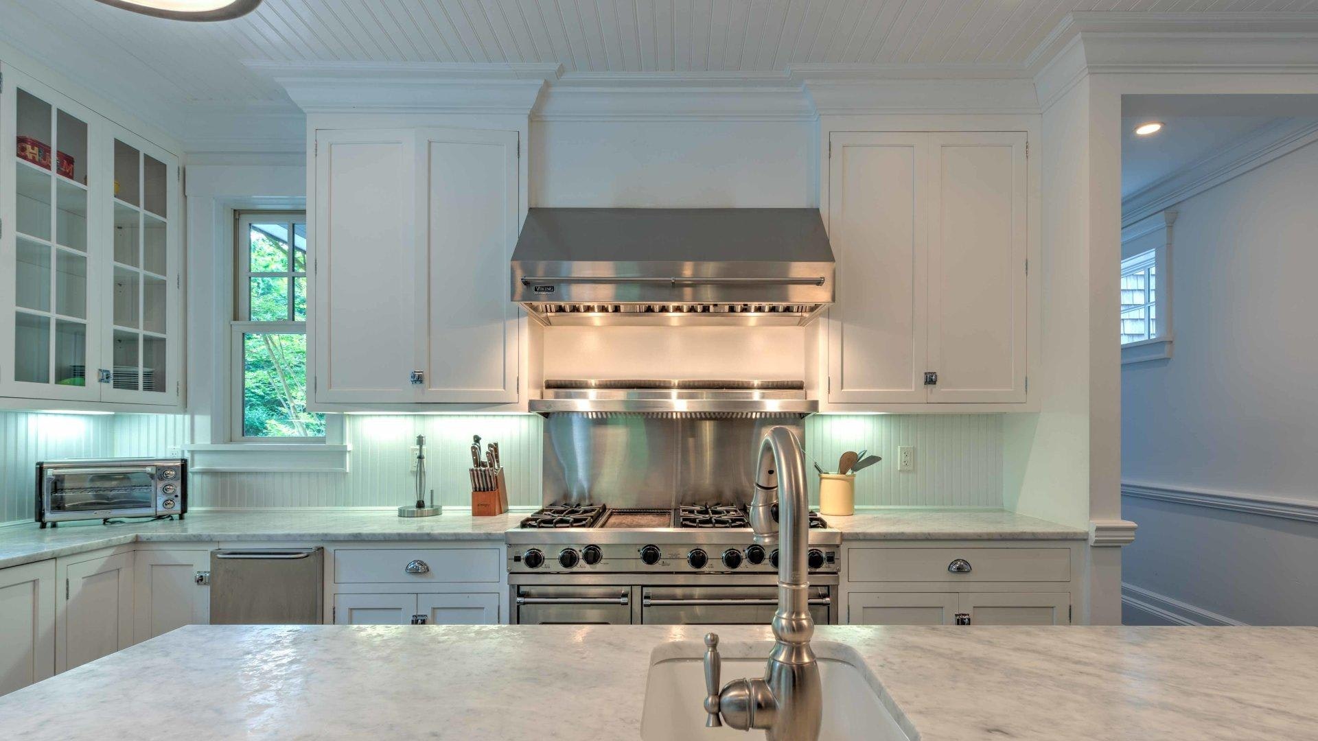Southampton Vacation Home Six Bedroom with Pool