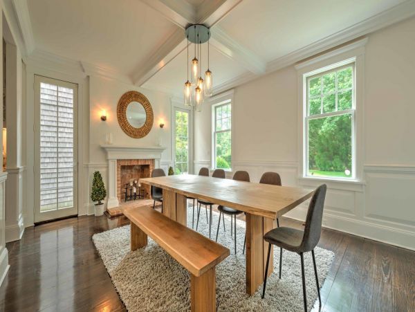 Southampton Vacation Home Six Bedroom with Pool