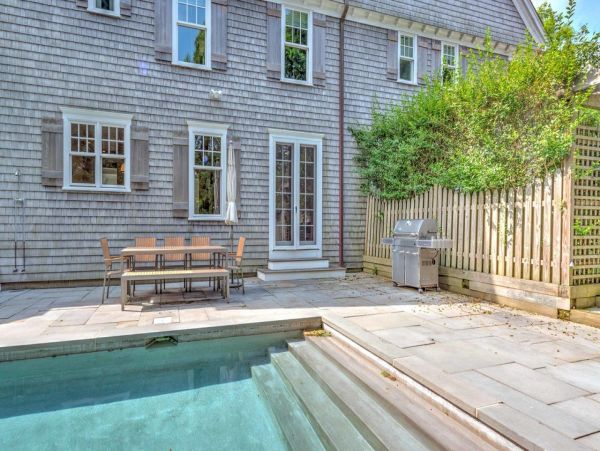 Southampton Vacation Home Six Bedroom with Pool