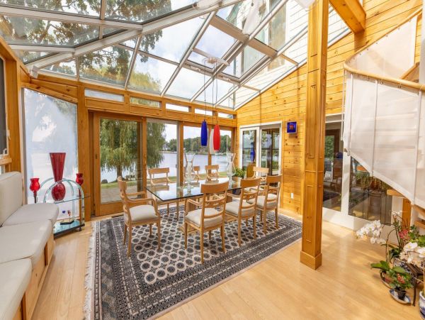 Beautiful Hamptons Vacation Rental Home with Private Pool