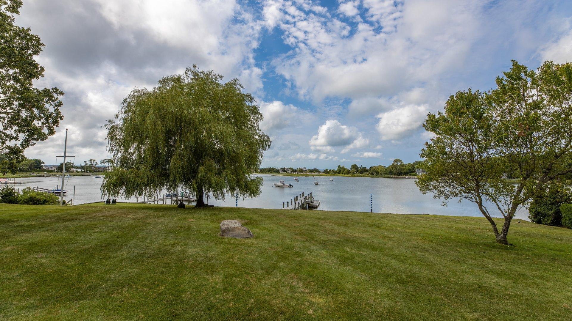 Beautiful Hamptons Vacation Rental Home with Private Pool