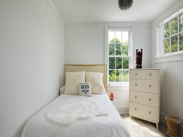 Beautiful Hamptons Vacation Rental Home with Private Pool