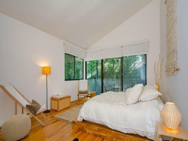 East Hampton Vacation Pool Home 4 Bedroom