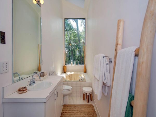 East Hampton Vacation Pool Home 4 Bedroom