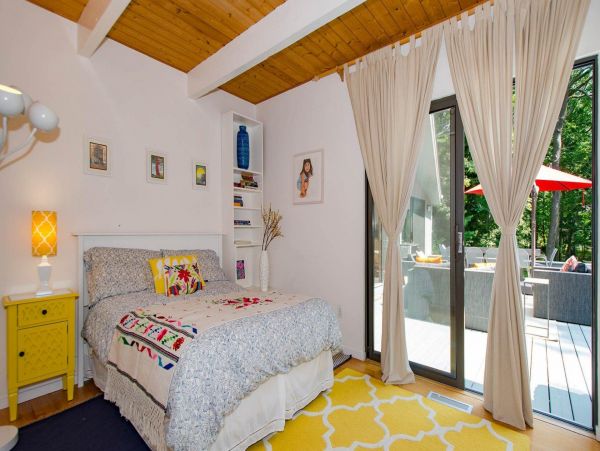 East Hampton Vacation Pool Home 4 Bedroom