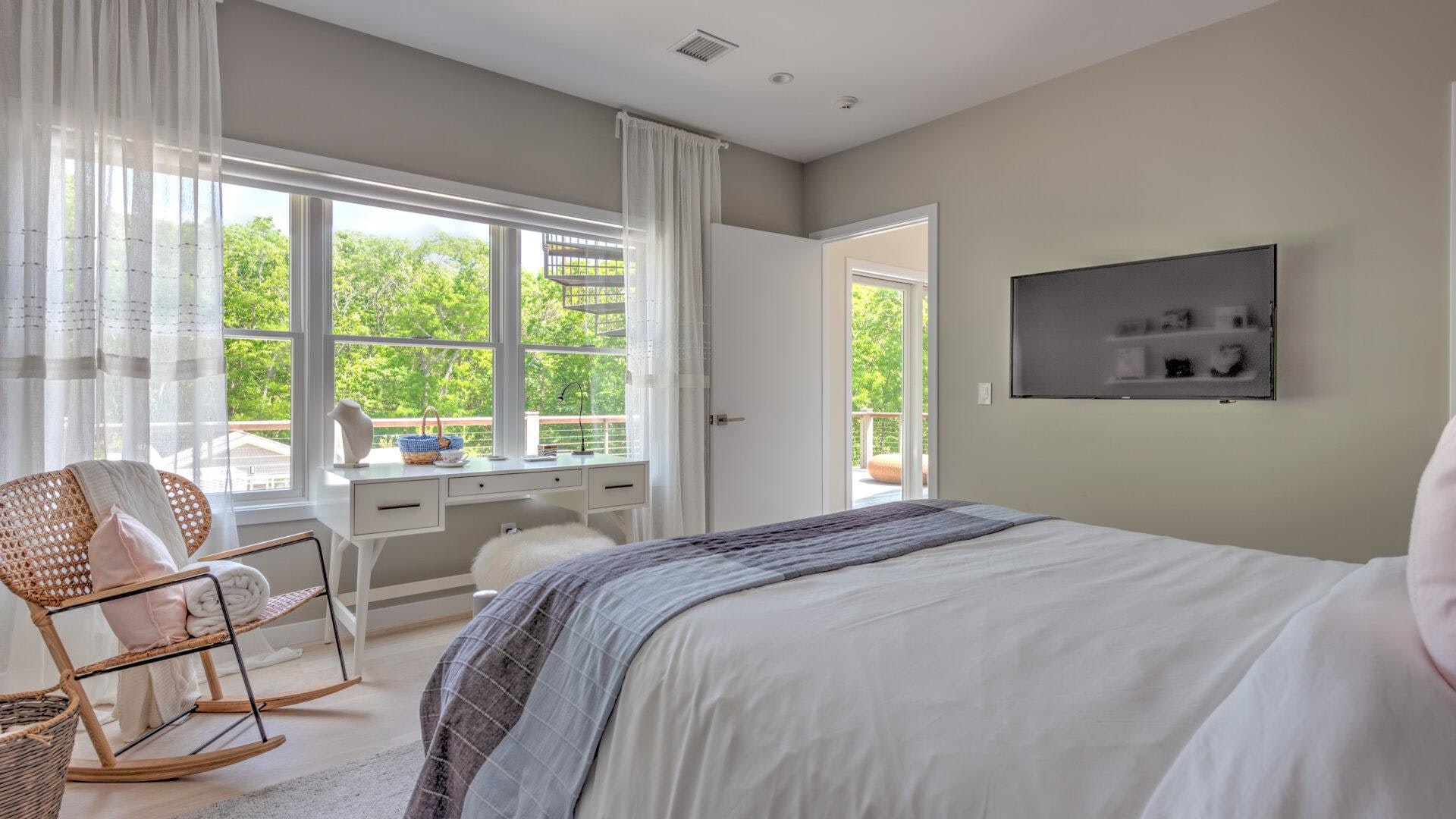 Amagansett Vacation Home With Pool Six Bedroom