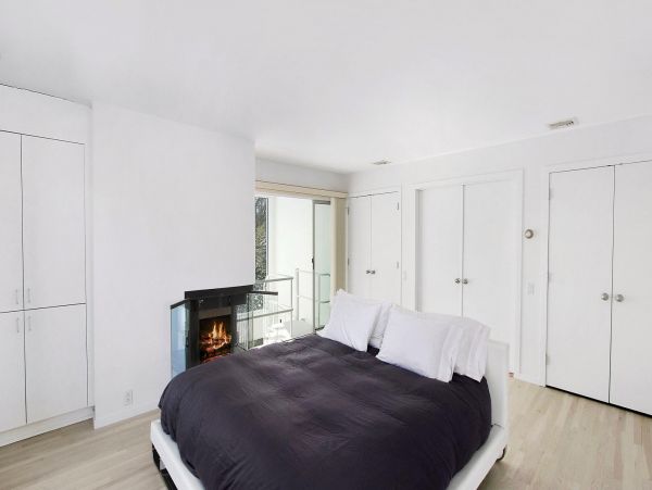 Gorgeous Hamptons Vacation Home with Private Pool Sleeps 12