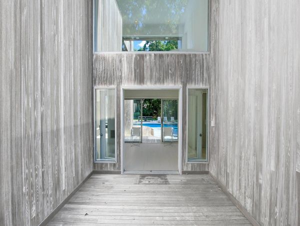 Gorgeous Hamptons Vacation Home with Private Pool Sleeps 12