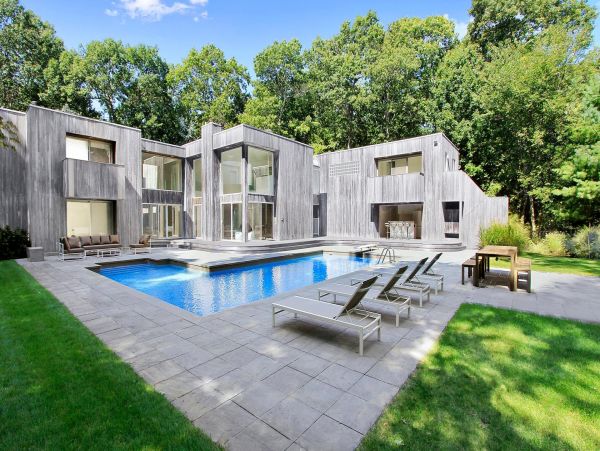 Gorgeous Hamptons Vacation Home with Private Pool Sleeps 12