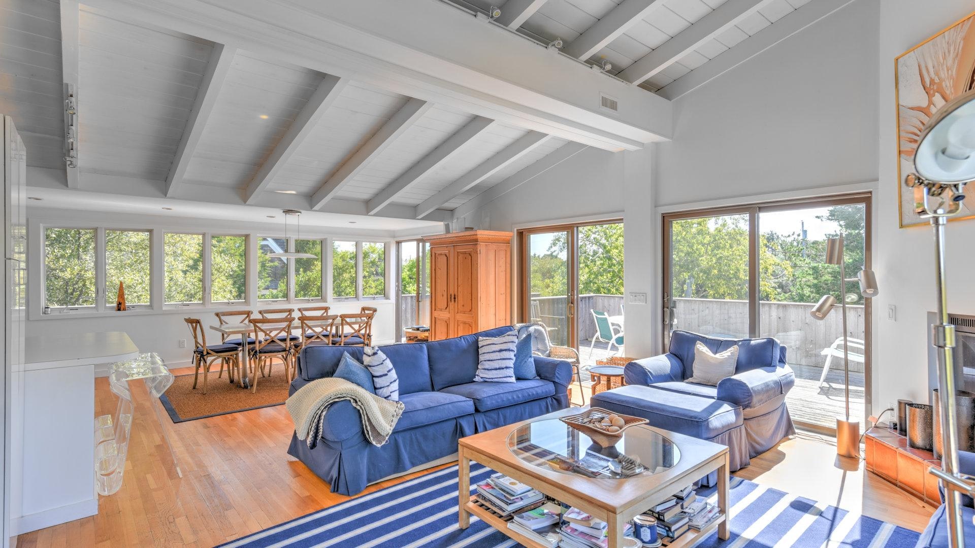 Hamptons Home 999735