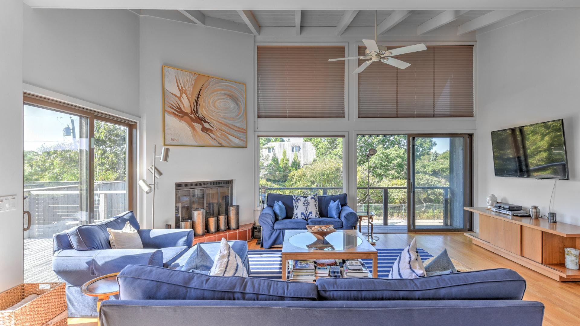 Hamptons Home 999735